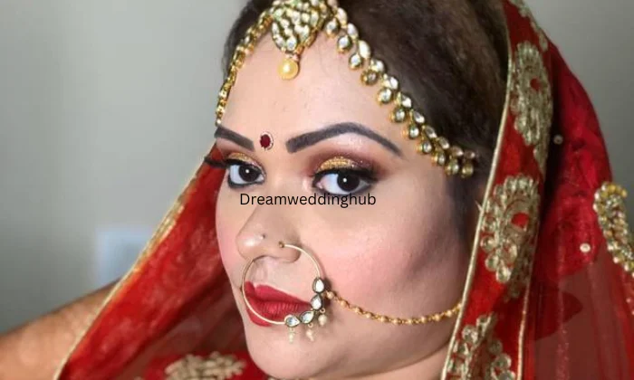 Hair  Skin House by Lucky